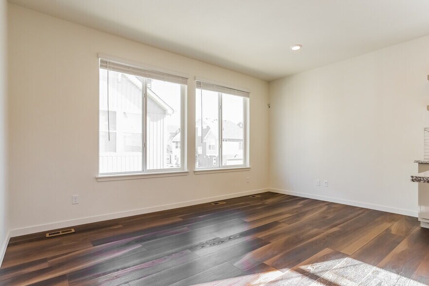 Building Photo - 18553 E 47th Pl