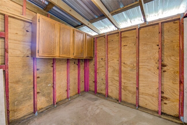 Building Photo - 4613 Avenue K