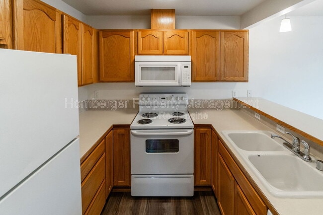 Building Photo - 2316 N Wilbur Rd