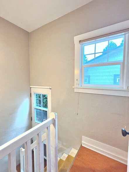 Building Photo - 4631 SE Clinton St