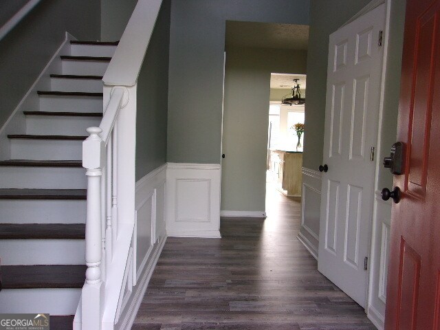 Building Photo - 340 Twin Point Way