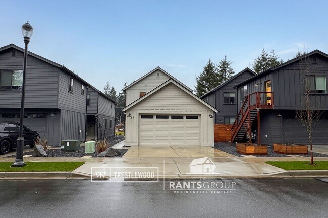 Building Photo - Brand New! Modern Home in Trestlewood – Where Comfort Meets Community!