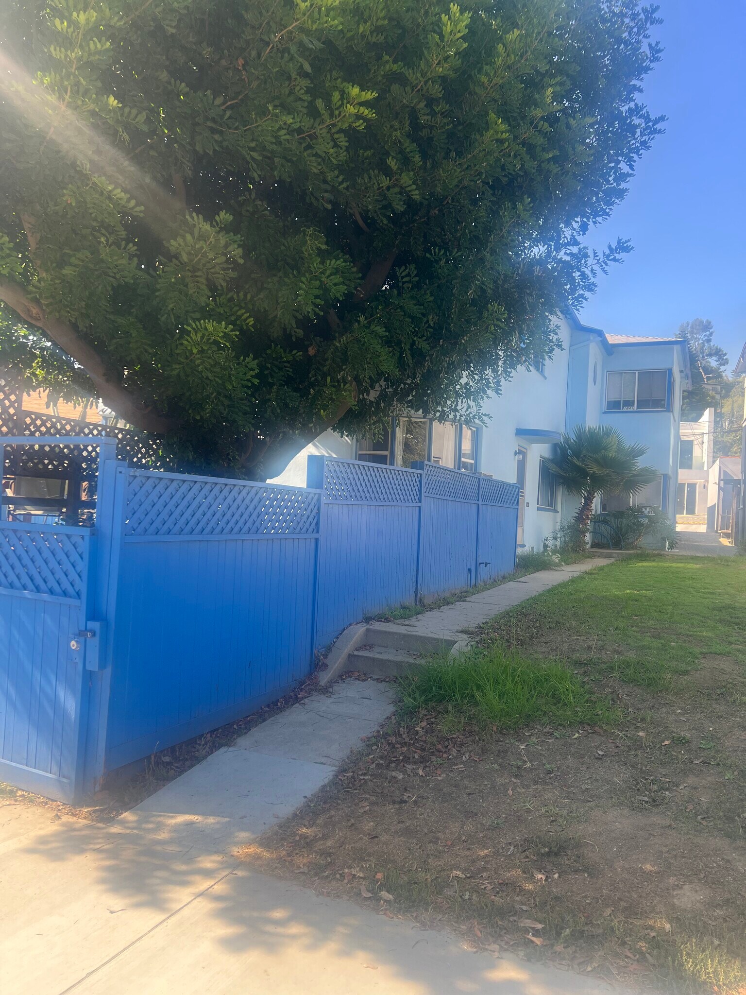 Building Photo - 1839 Silver Lake Blvd
