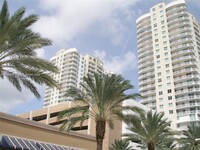 Building Photo - 1755 E Hallandale Beach Blvd