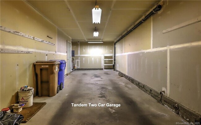 Building Photo - 60 Grove St