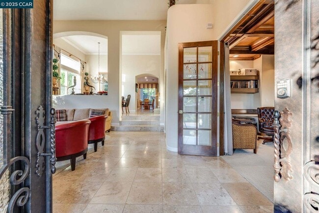 Building Photo - 1105 Peacock Creek Dr