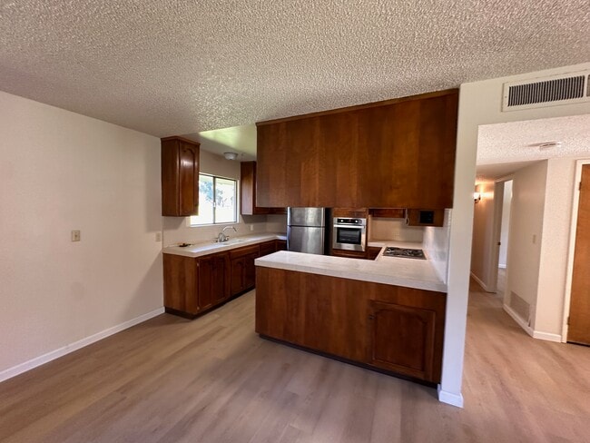 Building Photo - 45559 N Oakview Dr