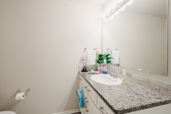 Building Photo - 9007 Antelope Ave