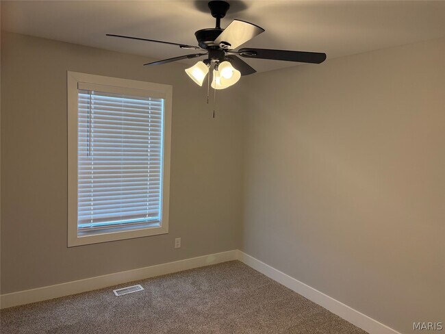 Building Photo - 28718 Woodland Heights Dr