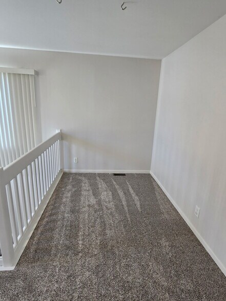 Building Photo - 22241 W Niagara Trl