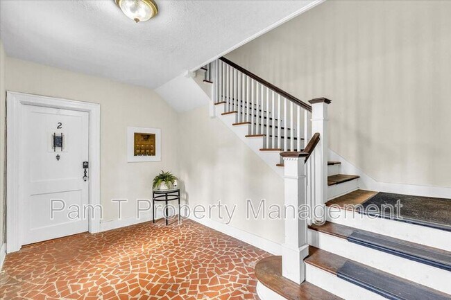 Building Photo - 740 E.45th St. #2