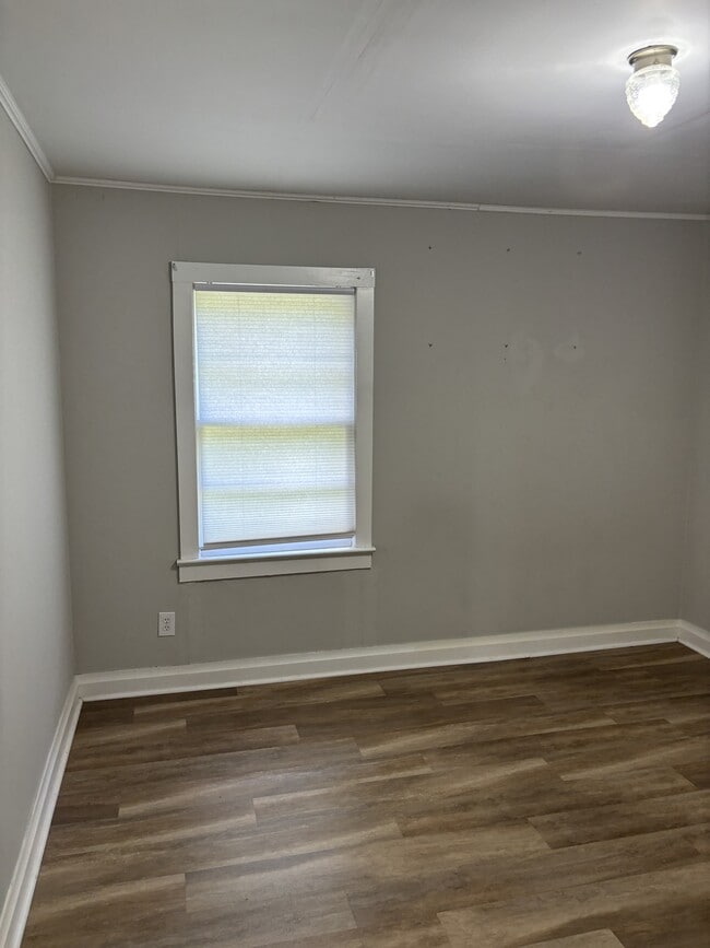 Building Photo - 104 Lincoln Dr