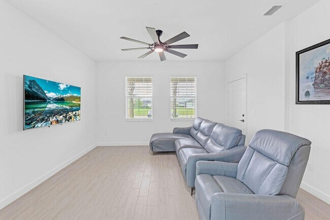 Building Photo - 7609 NW Archerfield Dr