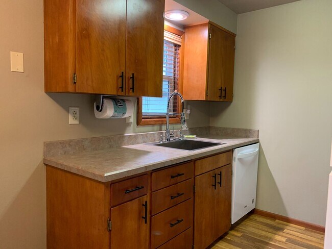 Building Photo - TFSC-A400