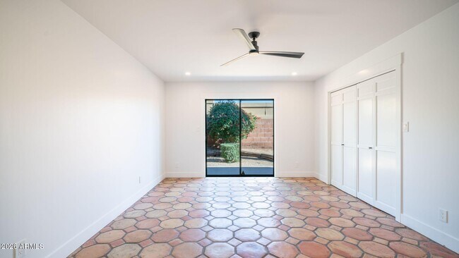 Building Photo - 6833 N 18th St