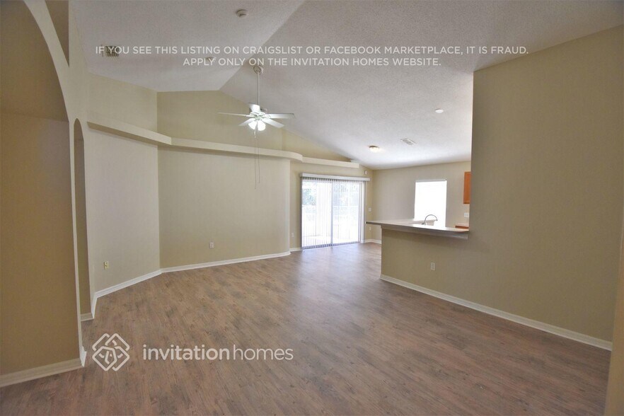 Building Photo - 226 Manoel Ln