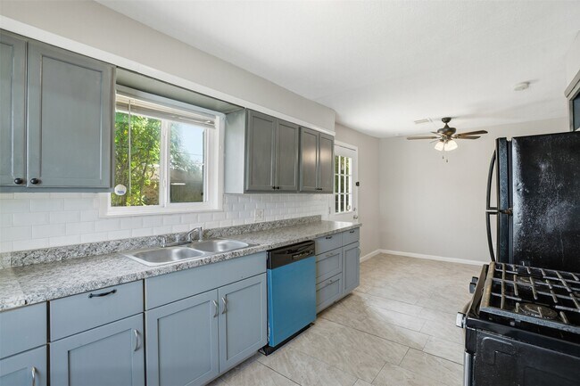 Building Photo - 7301 Conley St