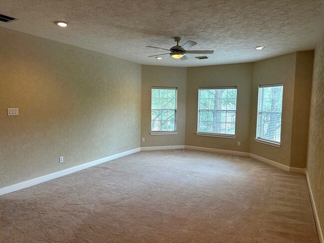 Building Photo - 10814 Keystone Fairway Dr
