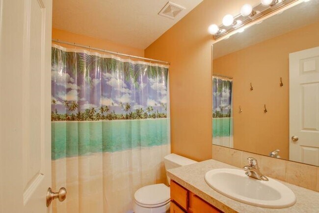 Building Photo - 4 Bedroom Home - Meridian