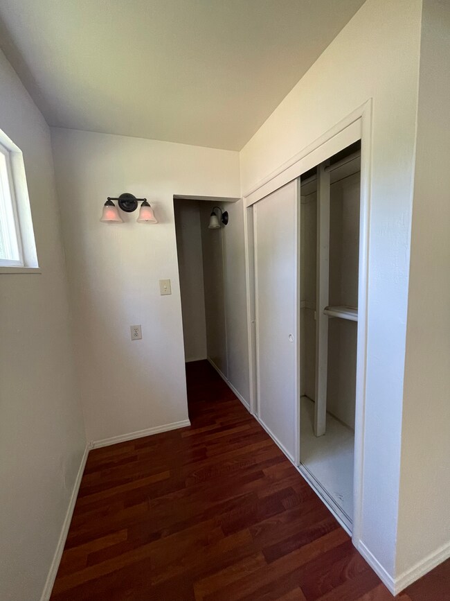 Building Photo - Charming 3 Bedroom Home Near Downtown Davis