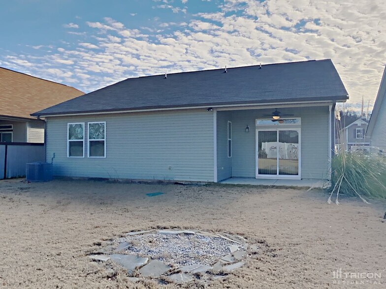 Building Photo - 932 Avondale Dr