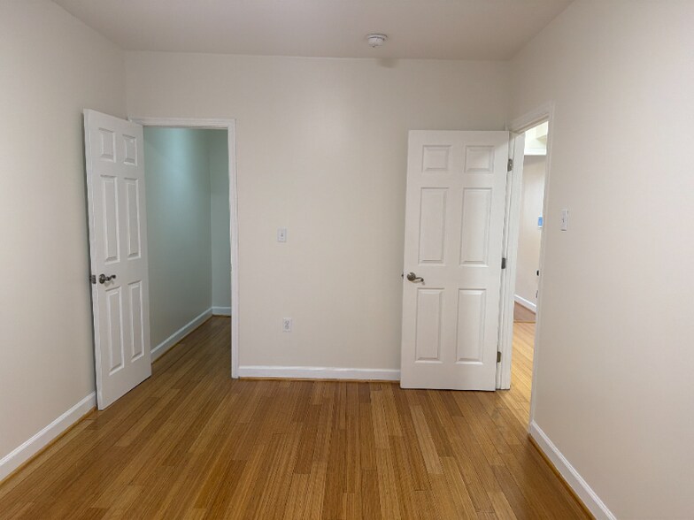 Building Photo - 937 Randolph St NW