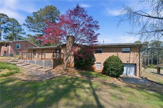 Building Photo - 3457 Springside Dr