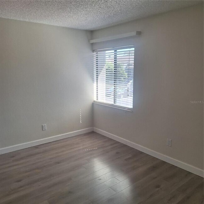 Building Photo - 2377 Lake Heather Heights Ct