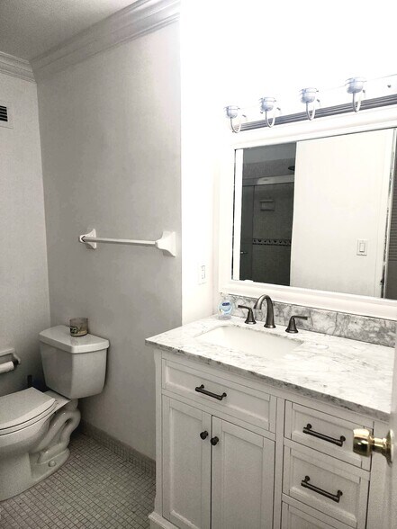 Bathroom - 800 West Ave
