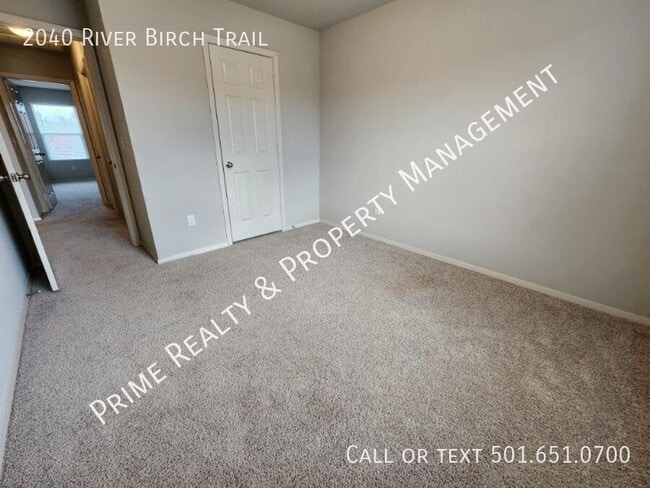 Building Photo - 2040 River Birch Trl