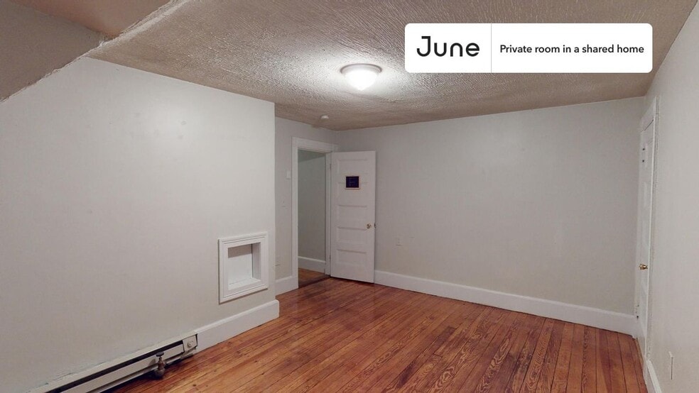 Building Photo - Room in Shared 6 bed/2 bath home in Allston