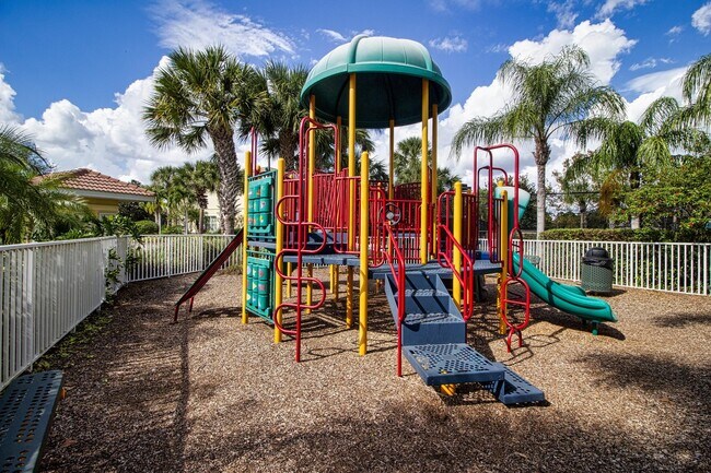 Building Photo - 3 Bedroom 2.5 Bath Townhome San Michele