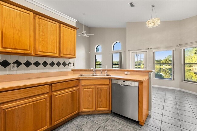 Building Photo - 226 Brightview Dr