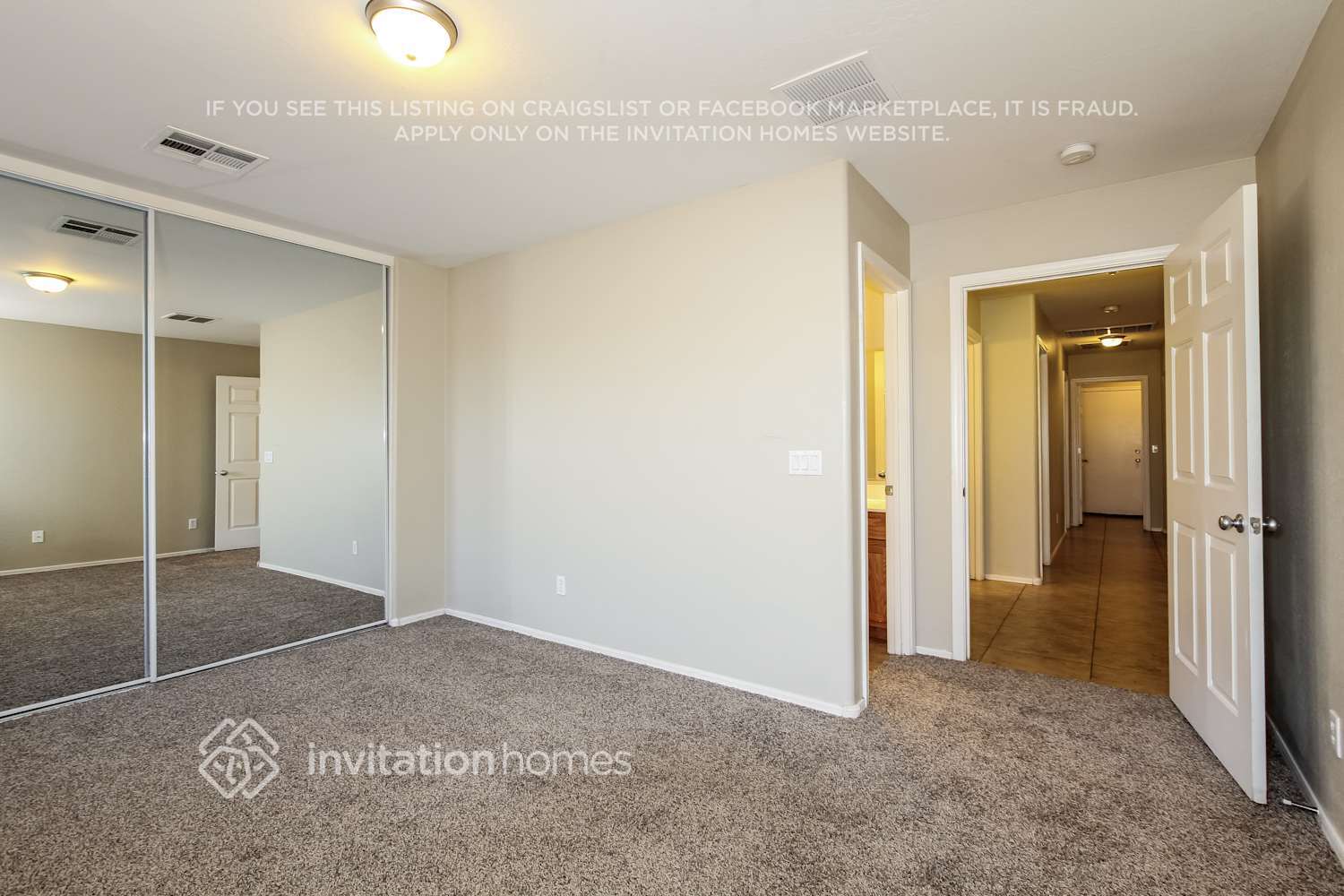 Building Photo - 9049 N 115th Dr