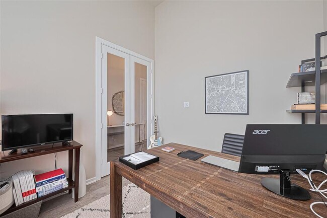 Building Photo - 15819 Glascorri Dr