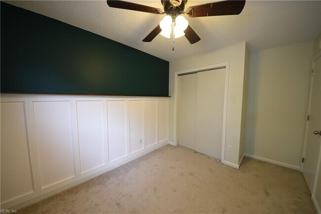 Building Photo - 1549 River Creek Crescent