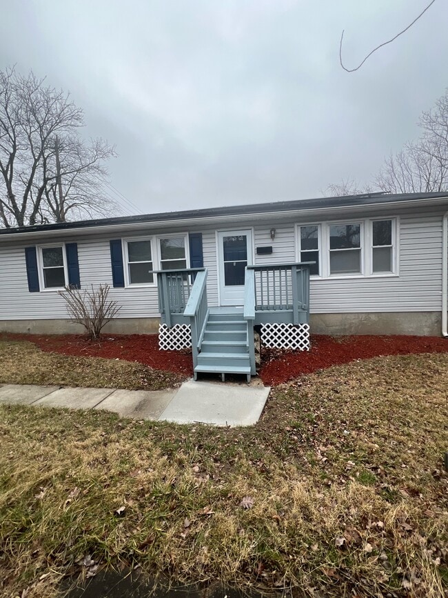 Building Photo - 609 N Stonestreet Ave