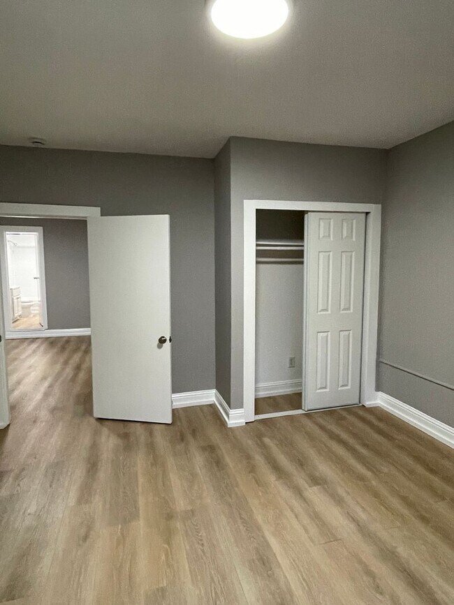 Building Photo - 1010-1012 Wood Street