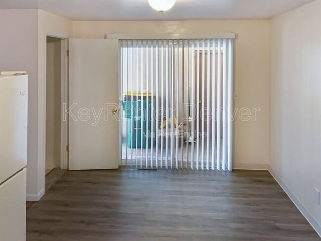 Building Photo - 9165 Perry St