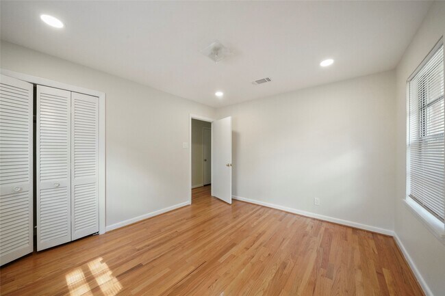 Building Photo - 10306 Eddystone Dr