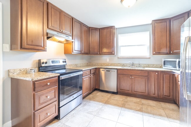 Building Photo - 2344 Alice Bell Rd