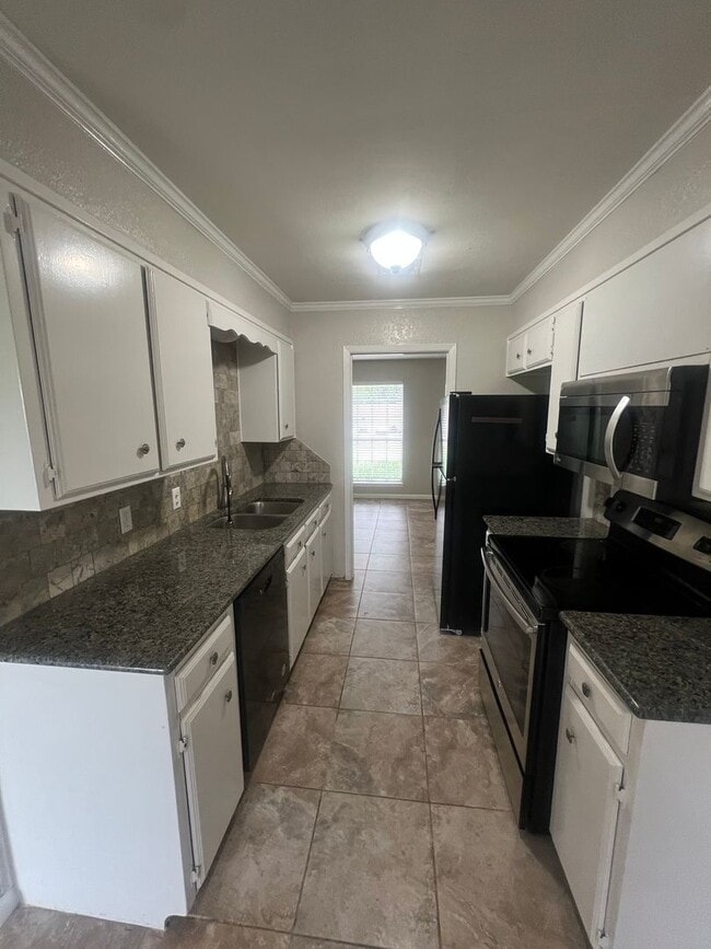 Building Photo - Lorena ISD