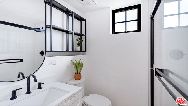 Building Photo - 6765 Case Ave