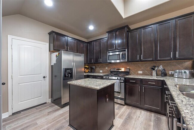 Building Photo - 25135 Andris Ln