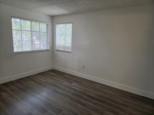 Building Photo - 12112 St.Andrews Pl