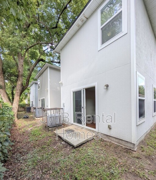 Building Photo - 8950 Dandy Ave