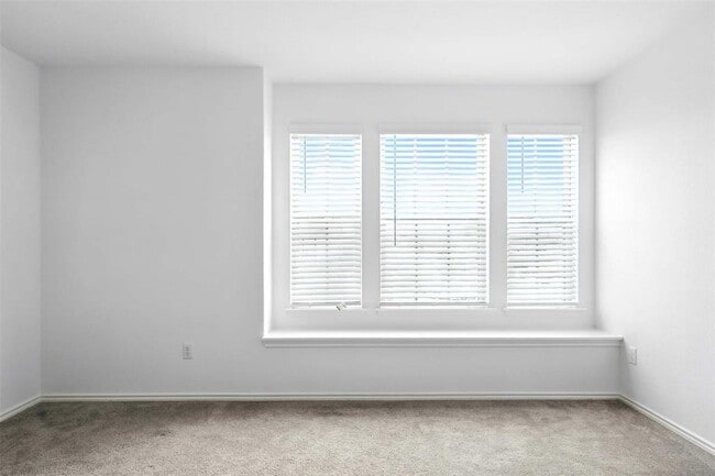 Building Photo - 420 Black Alder St