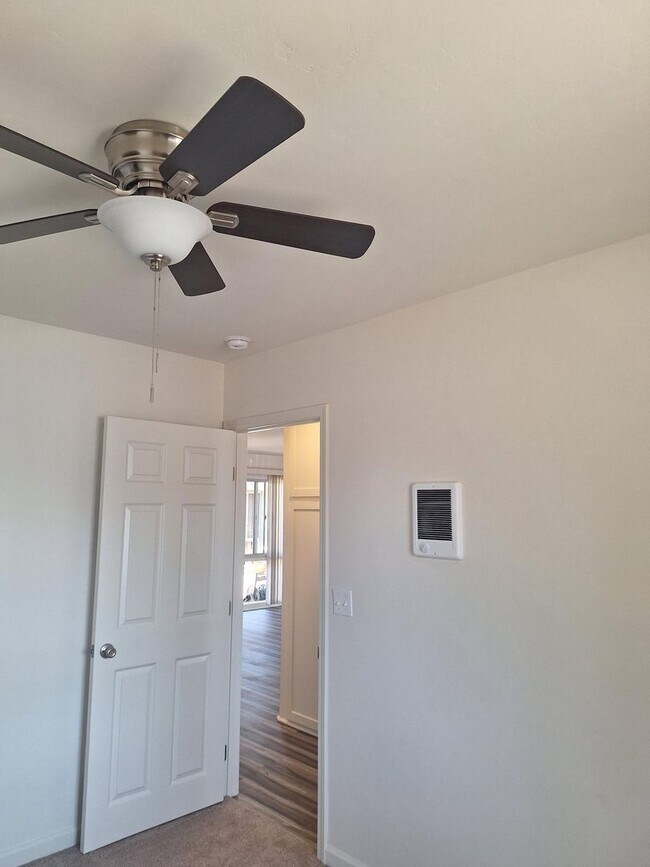 Building Photo - 3818 Merrimac Ave