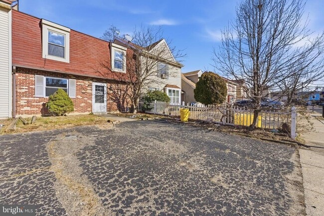 Building Photo - 111 Presidential Dr