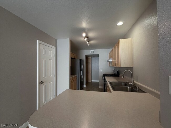 Building Photo - 9655 Silver City Dr